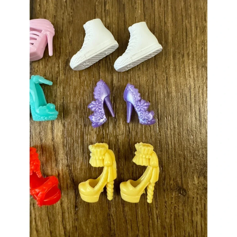 Fashion Doll Shoes Lot High Heels Pumps High Tops‎ Dressy Fashionistas Colorful